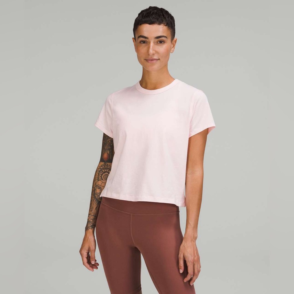 Lululemon classic fit cotton blend tee